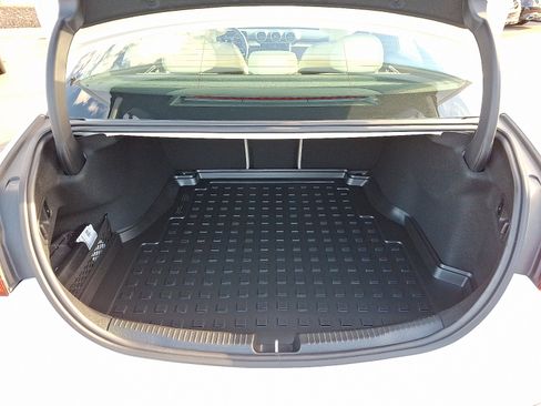 Certified 2023 Mercedes-Benz C 300 4MATIC Sedan image 28