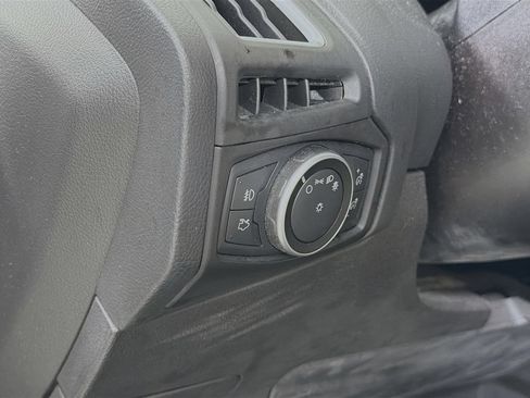 Used 2017 Ford Focus Titanium w/ Titanium Technology Package FWD image 11