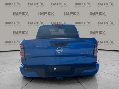 Used 2024 Nissan Frontier SL w/ Technology Package AWD/4WD image 4