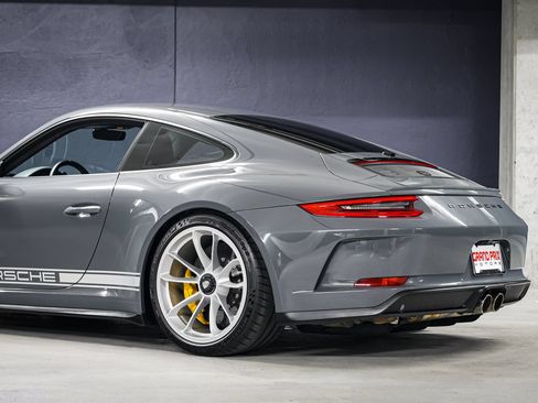 Used 2018 Porsche 911 GT3 RWD image 34