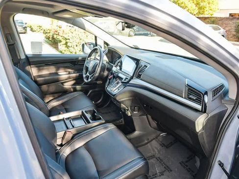 Used 2023 Honda Odyssey Touring image 15