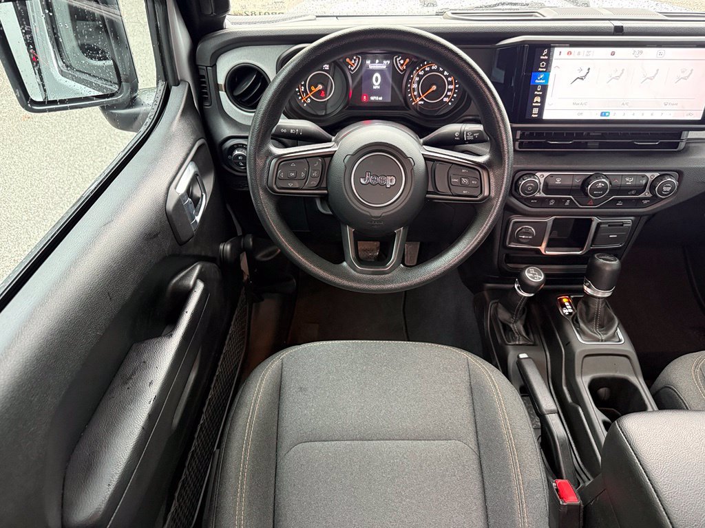 Used 2024 Jeep Gladiator Sport AWD/4WD image 25