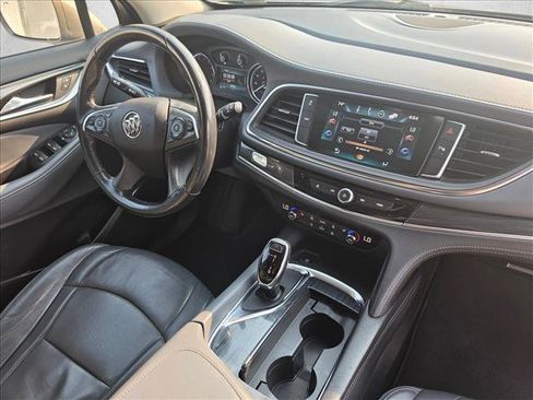 Used 2019 Buick Enclave Essence AWD/4WD image 10