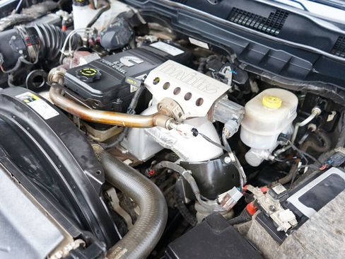 Used 2018 RAM 2500 Laramie w/ Convenience Group image 9