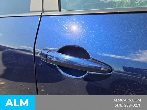 Used 2025 Nissan Rogue SV FWD image 24