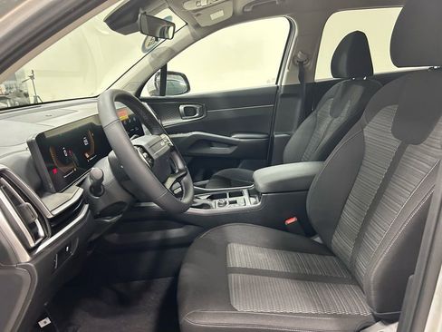 New 2026 Kia Sorento LX image 9