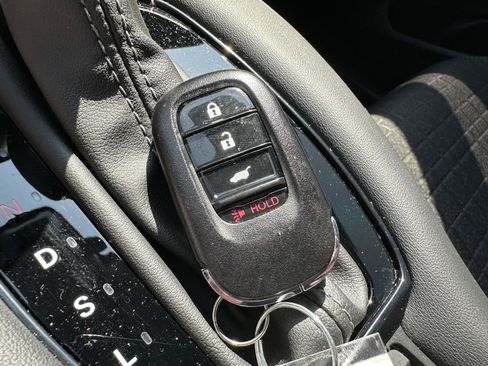 Certified 2024 Honda HR-V LX image 14