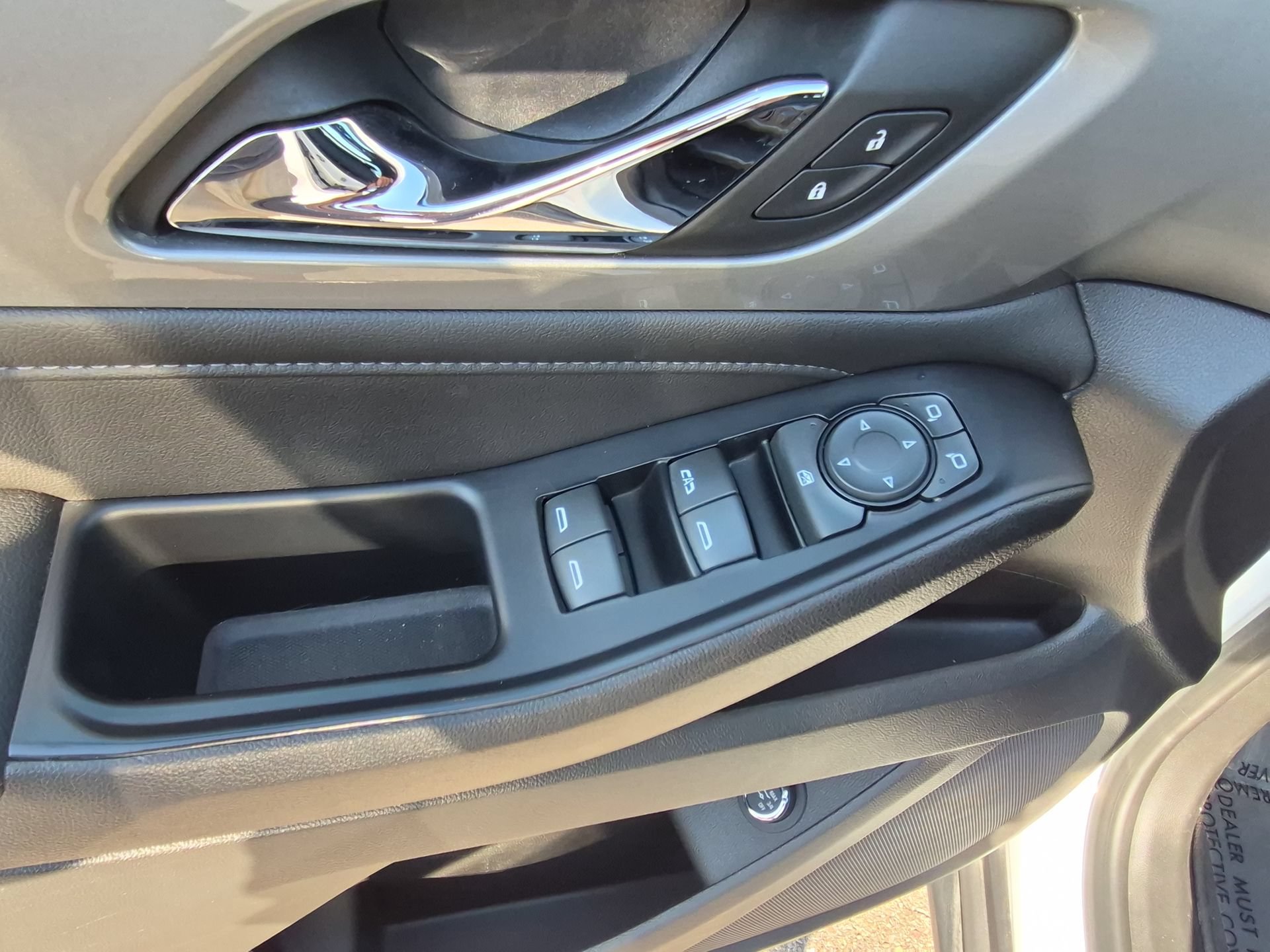 Used 2023 Chevrolet Traverse LT w/ Rear Camera Mirror Package AWD/4WD image 24