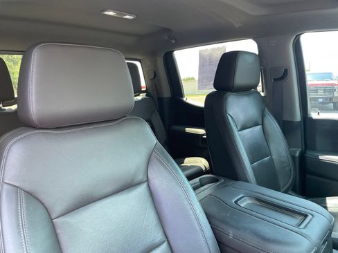 Used 2020 GMC Sierra 1500 SLT RWD image 34