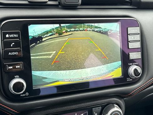 New 2025 Nissan Versa SR w/ Trunk Package image 16