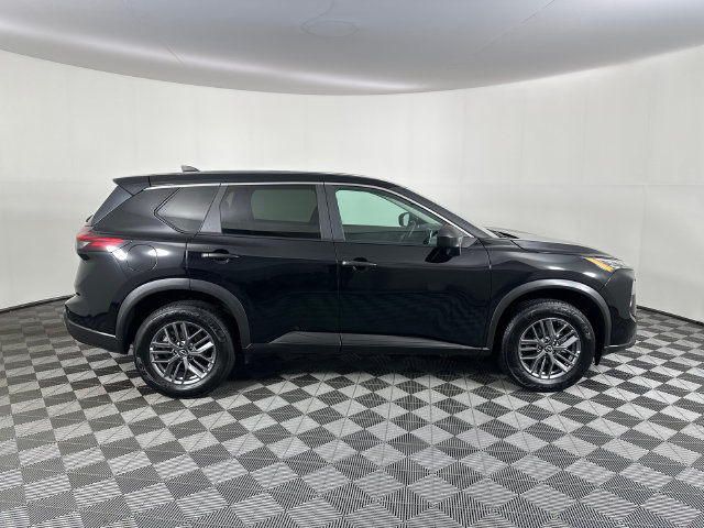 Used 2024 Nissan Rogue S AWD/4WD image 21