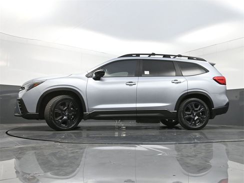 Used 2024 Subaru Ascent Onyx Edition image 29