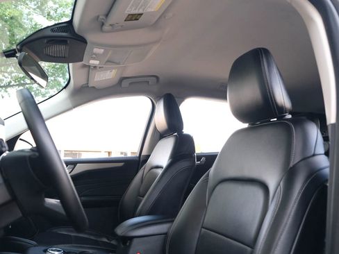 Used 2022 Ford Escape SEL image 22