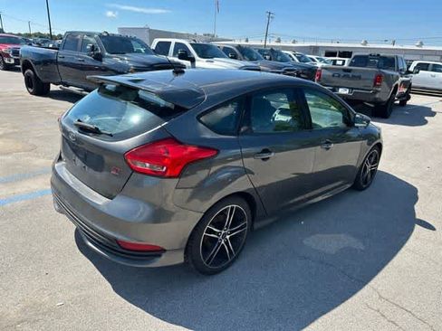 Used 2016 Ford Focus ST FWD image 19