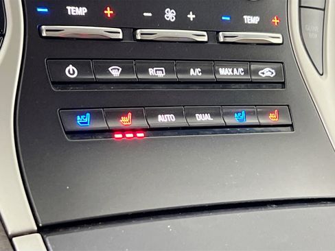 Used 2018 Lincoln MKX Reserve w/ Lincoln MKX Climate Package image 20