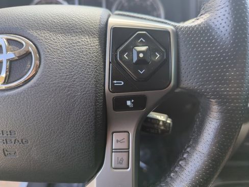 Used 2023 Toyota 4Runner Limited AWD/4WD image 13
