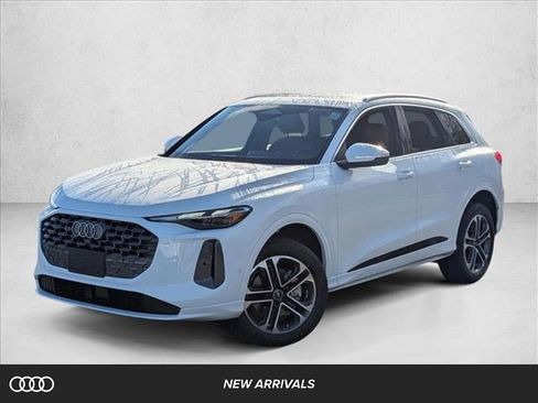 New 2025 Audi Q5 Premium image 1