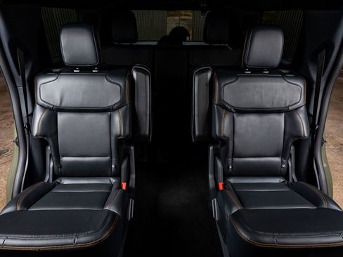 Used 2025 Ford Expedition Tremor image 36