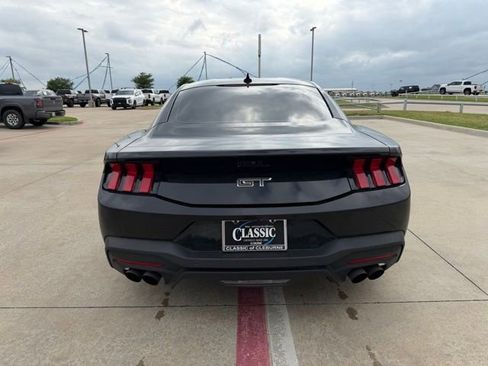 Used 2024 Ford Mustang GT RWD image 4