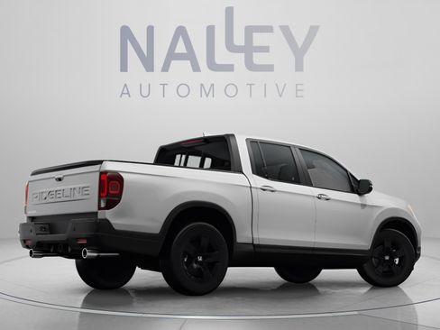 New 2026 Honda Ridgeline Black Edition image 5