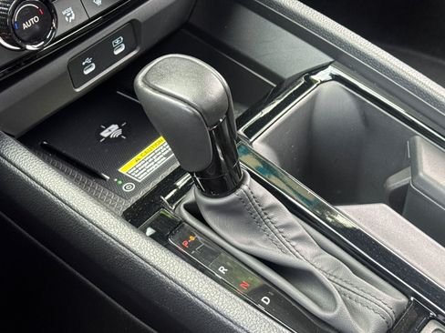 Used 2025 Honda Accord Sport image 17