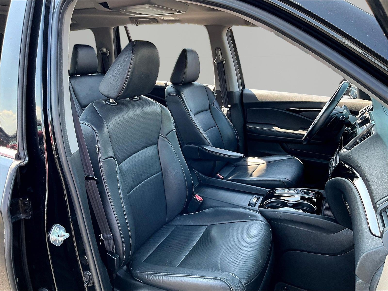 Used 2022 Honda Pilot Elite image 30