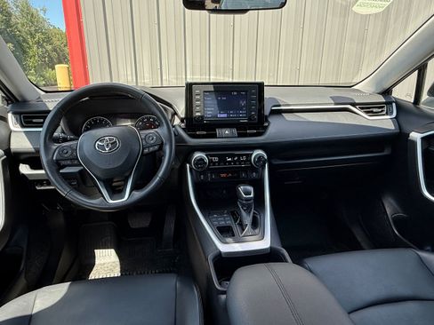 Certified 2022 Toyota RAV4 XLE Premium AWD/4WD image 4