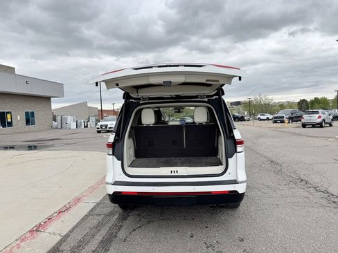 Used 2022 Lincoln Navigator Black Label AWD/4WD image 8