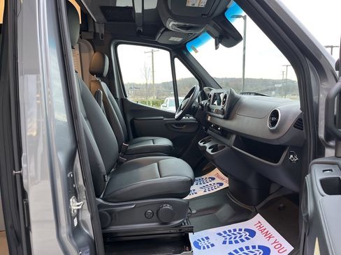 Used 2023 Mercedes-Benz Sprinter 144 Cargo image 57