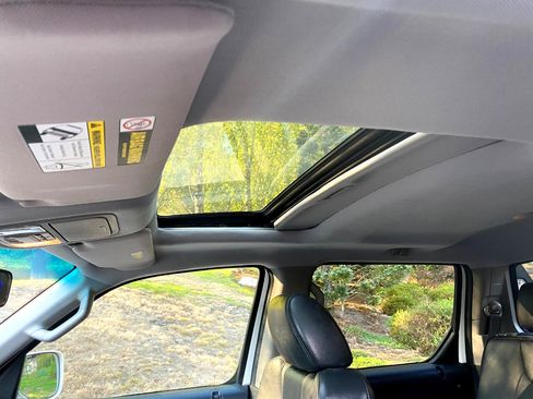 Used 2011 Honda Ridgeline RTL image 10