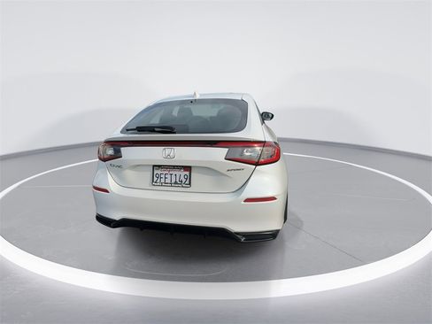 Used 2023 Honda Civic Sport image 13