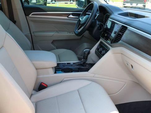 Used 2022 Volkswagen Atlas SE FWD image 11