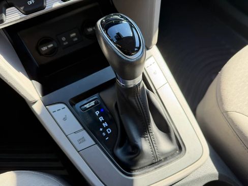 Used 2020 Hyundai Elantra Value Edition w/ Winter Weather Package image 53