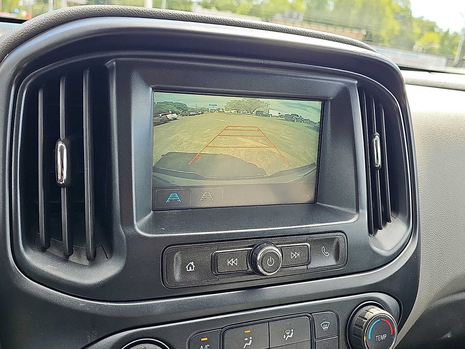 Used 2018 Chevrolet Colorado W/T AWD/4WD image 17