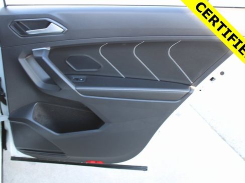 Certified 2023 Volkswagen Tiguan SEL R-Line image 25