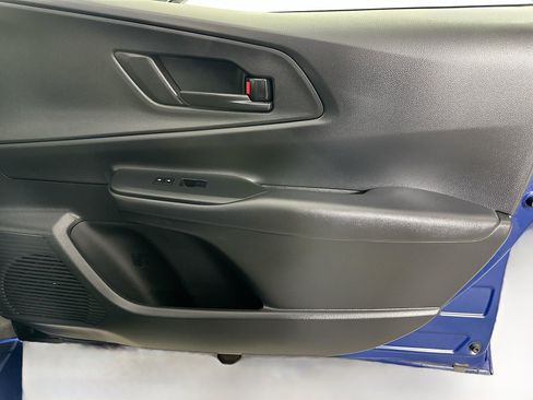 Used 2026 Toyota Prius SE image 31