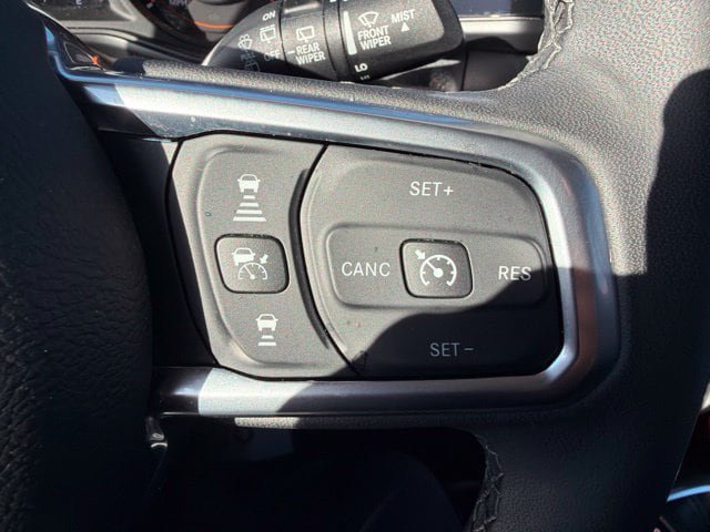 Certified 2026 Jeep Wrangler Unlimited Sahara AWD/4WD image 20