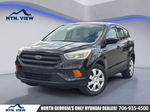 Used 2017 Ford Escape S image 1