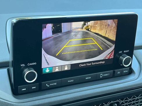 Used 2023 Honda Accord EX image 19