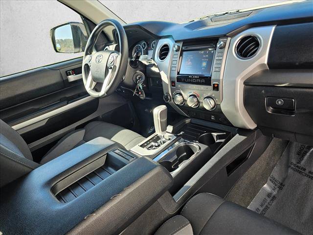 Used 2015 Toyota Tundra SR5 w/ SR5 Upgrade Package AWD/4WD image 11