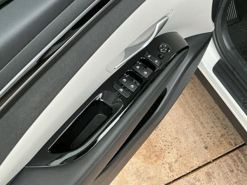 Used 2023 Hyundai Tucson Limited image 15