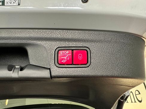 Certified 2024 Mercedes-Benz GLE 53 AMG 4MATIC image 37