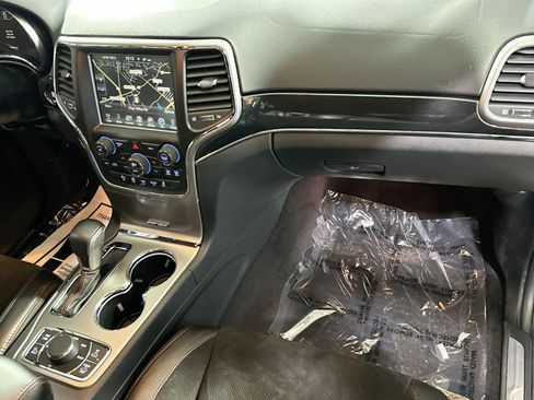 Used 2017 Jeep Grand Cherokee Trailhawk image 34