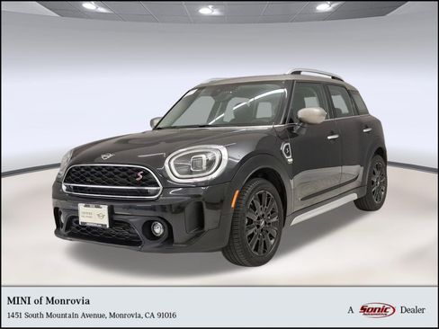 Used 2024 MINI Cooper Countryman S FWD image 1