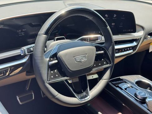 New 2025 Cadillac Lyriq Sport image 15