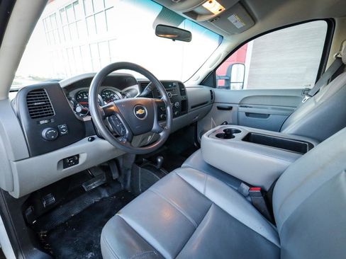 Used 2014 Chevrolet Silverado 2500 W/T image 12