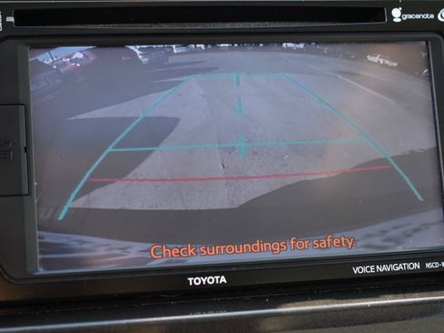 Used 2013 Toyota Sequoia SR5 AWD/4WD image 23
