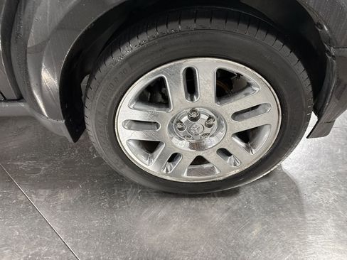 Used 2010 Dodge Nitro SE image 14