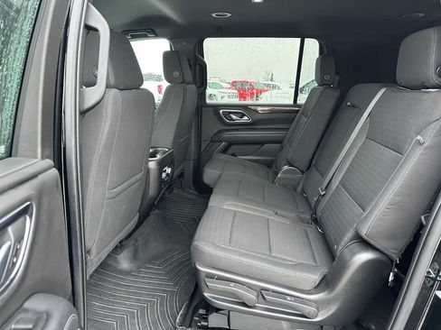 Used 2022 GMC Yukon XL SLE w/ Max Trailering Package image 18
