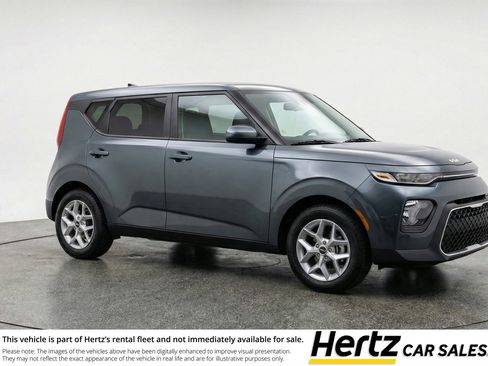 Used 2025 Kia Soul LX w/ LX Technology Package FWD image 1